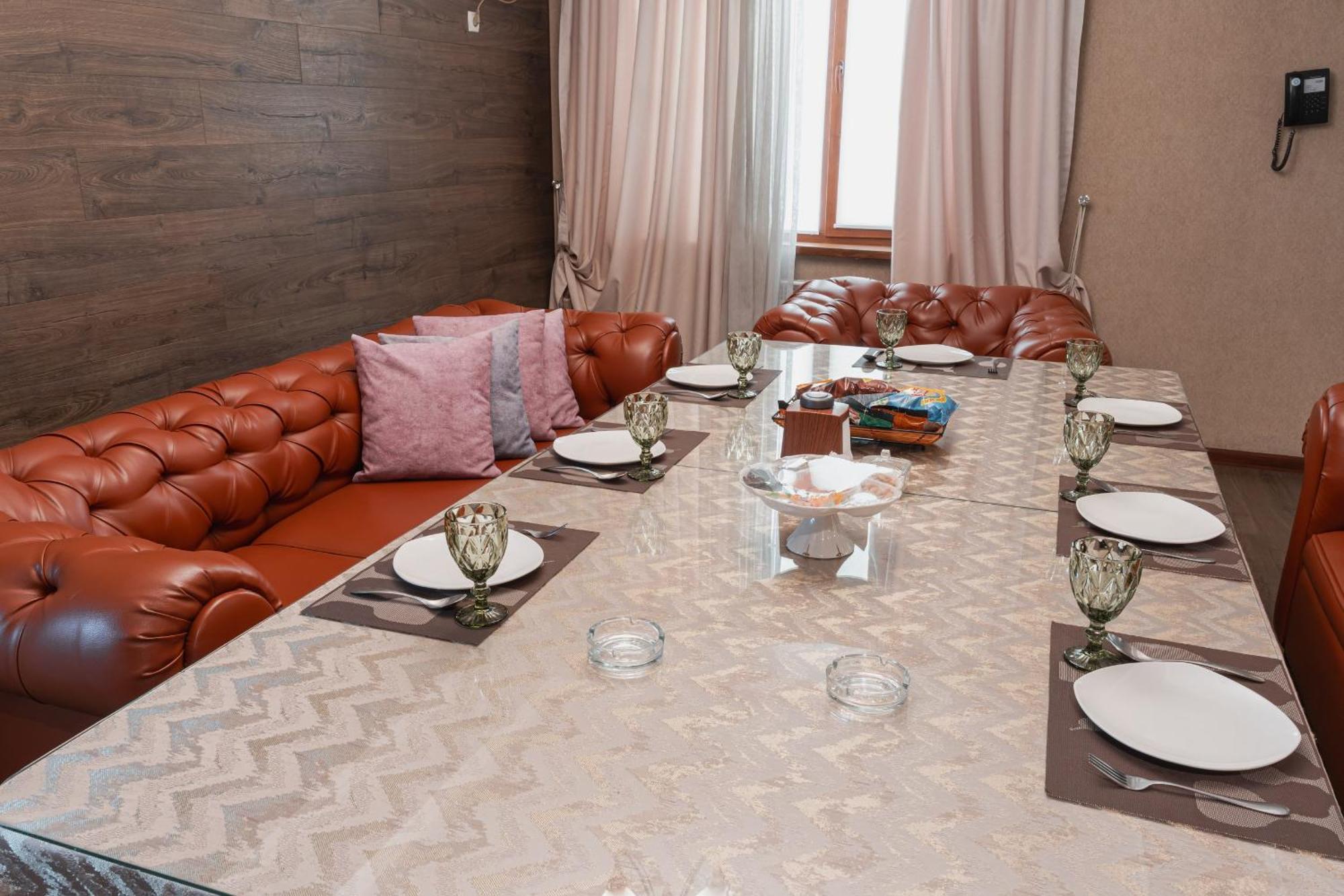 Altair Hotel Shymkent Exterior foto
