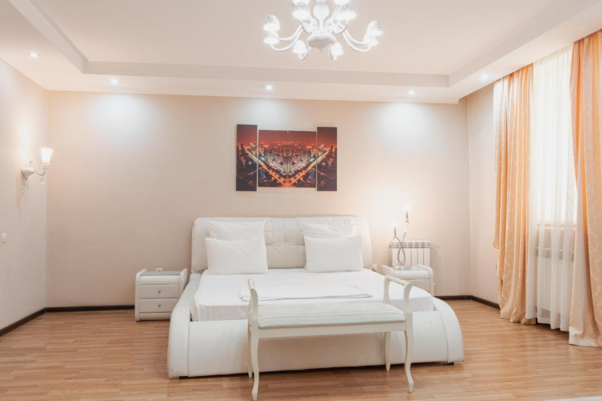 Altair Hotel Shymkent Exterior foto