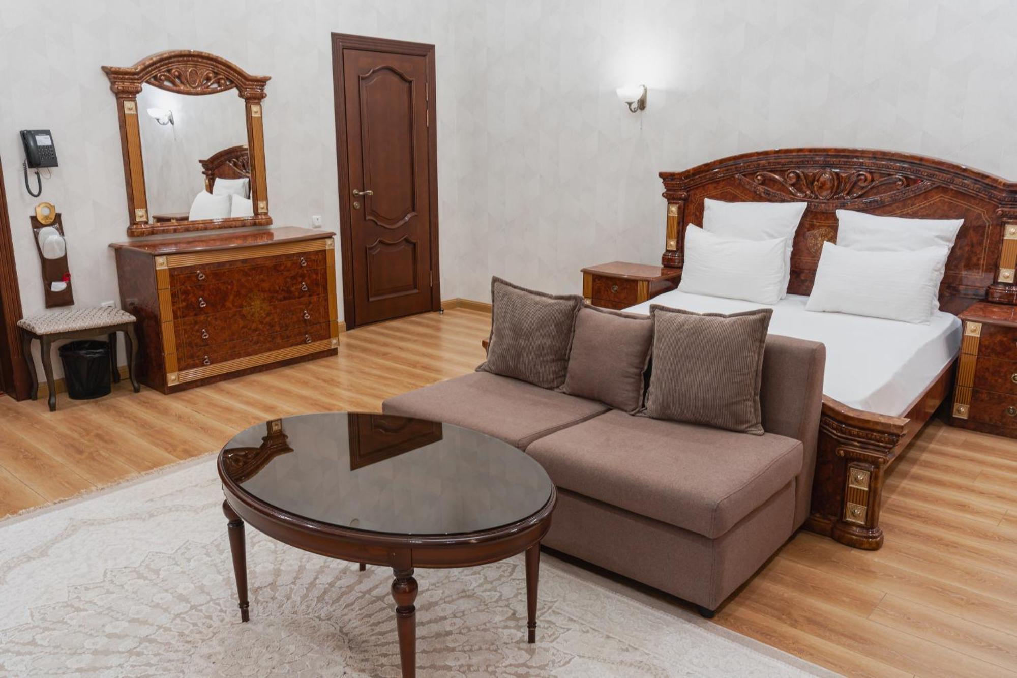 Altair Hotel Shymkent Exterior foto